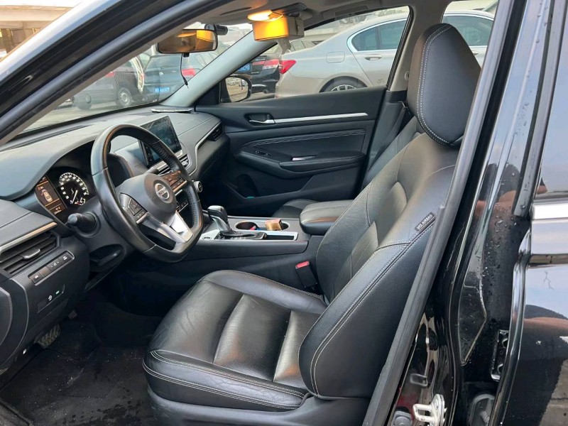 东莞20年日产天籁5