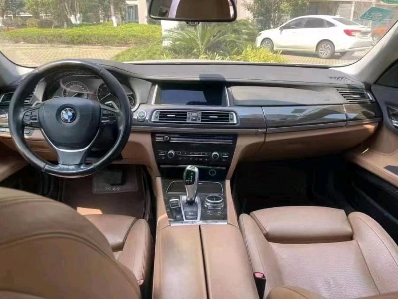 徐州13年宝马7系6