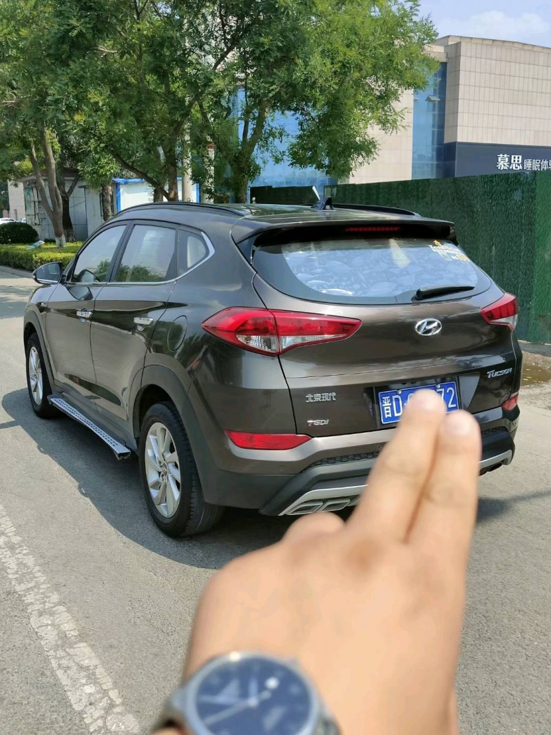 济南16年现代途胜5