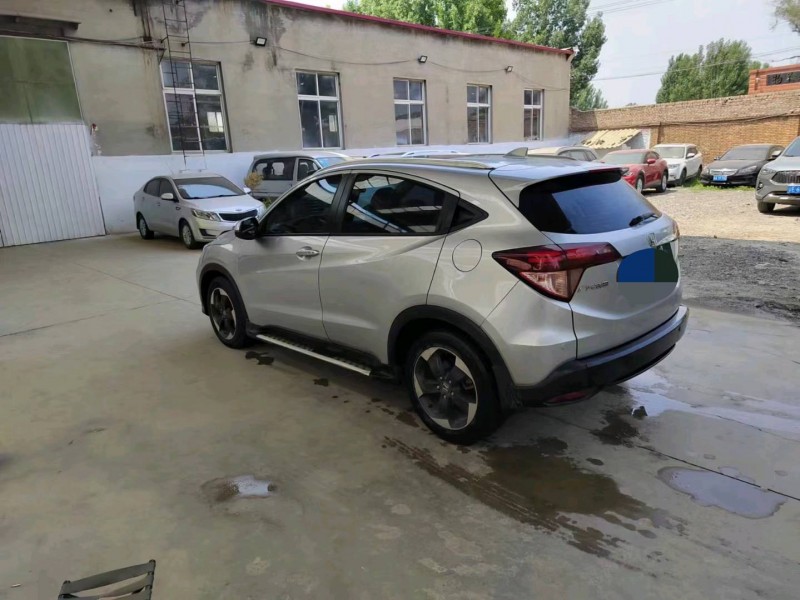 保定15年本田缤智5