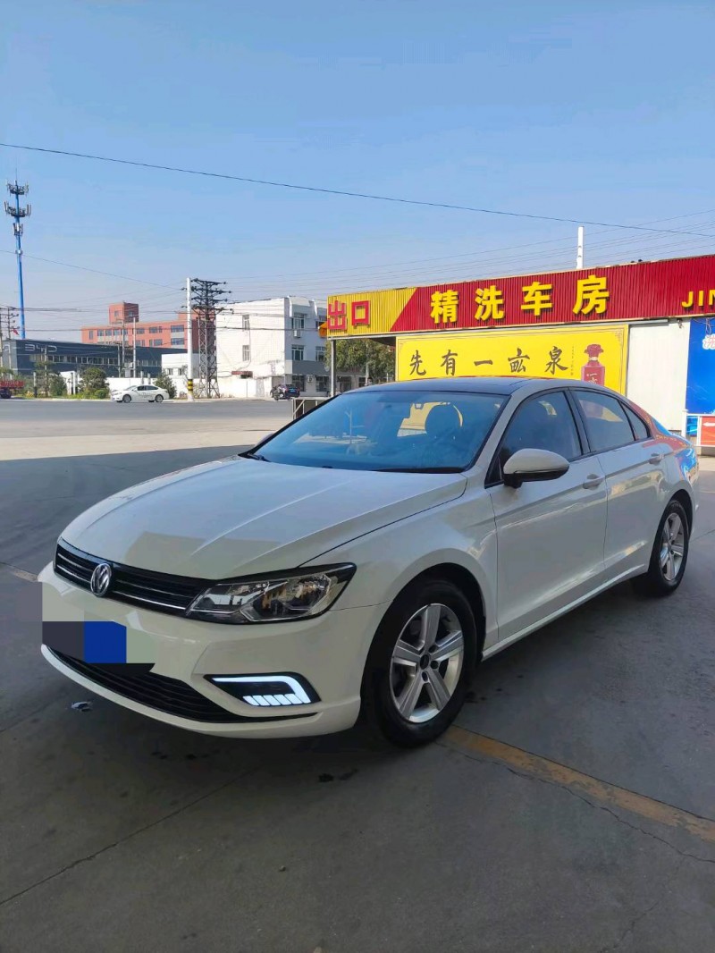 保定17年大众凌渡3