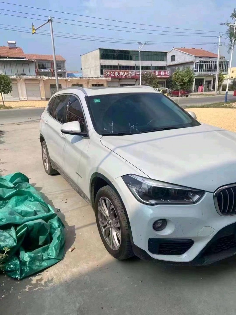 北京18年宝马X12