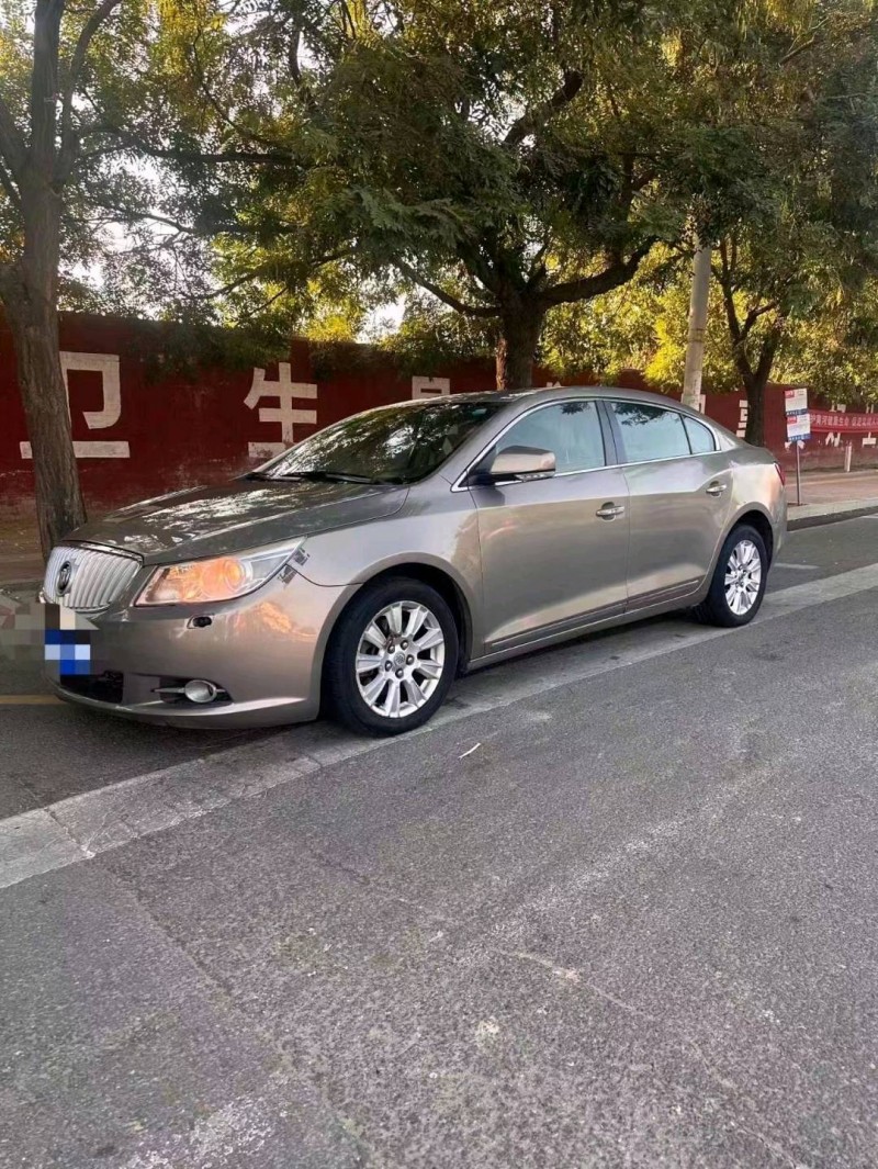 北京10年别克君越3