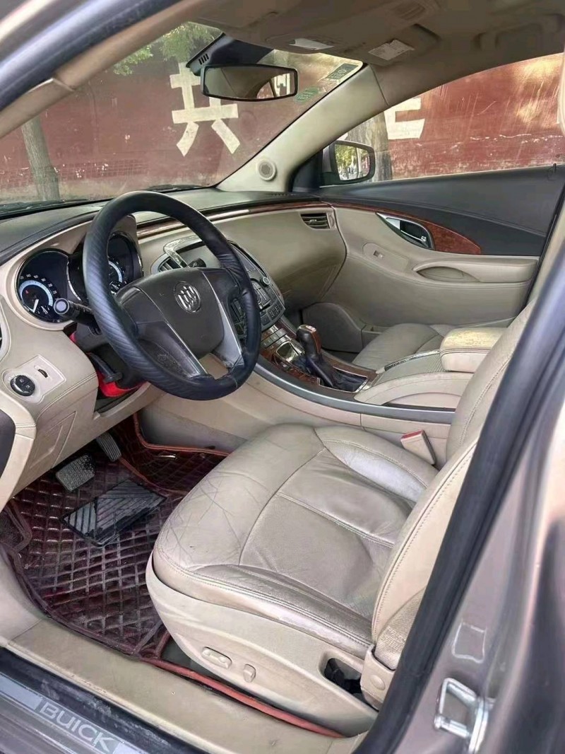 北京10年别克君越9