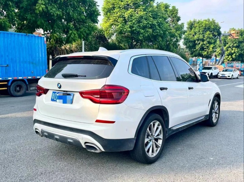 广州19年宝马X39