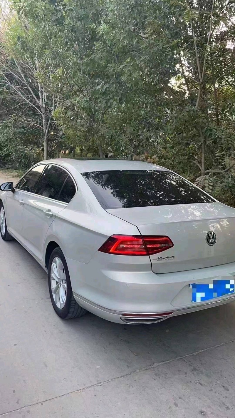 北京17年大众迈腾8