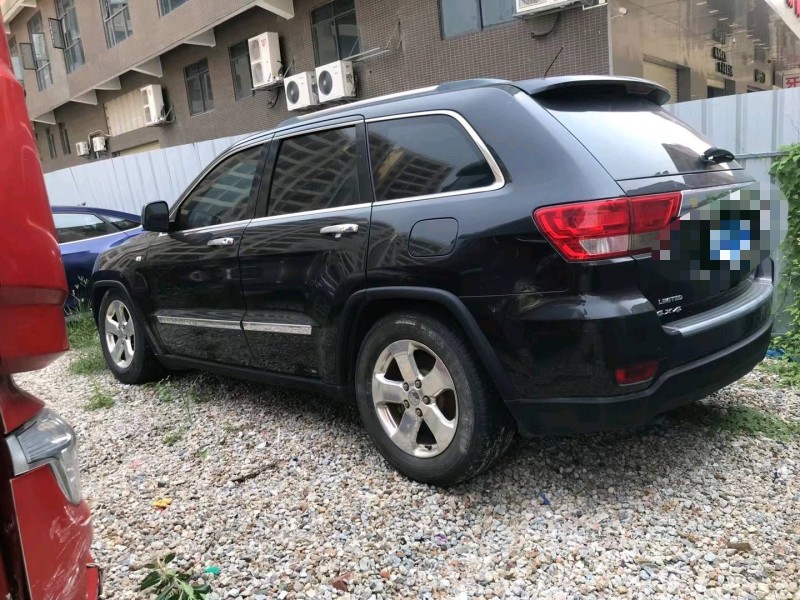 東莞12年Jeep大切諾基9