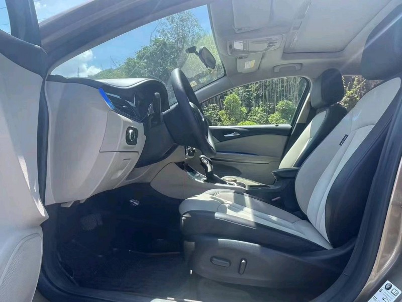 广州16年别克威朗3