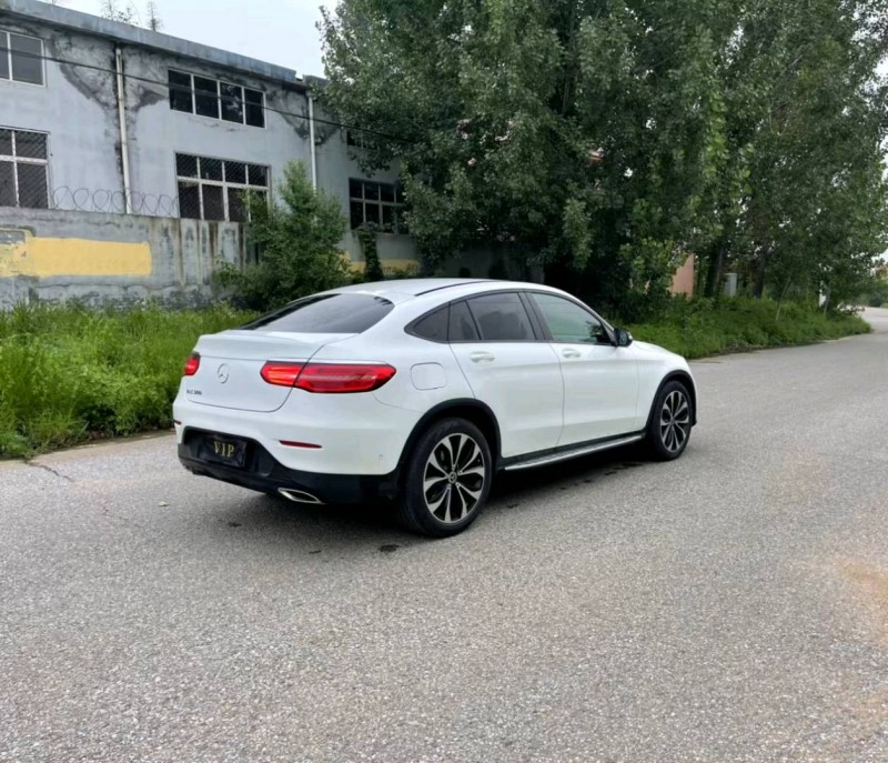 青岛17年奔驰GLC5