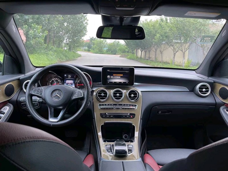 青岛17年奔驰GLC7