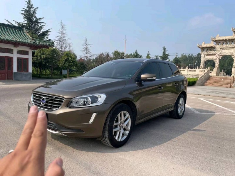 东营16年沃尔沃XC602