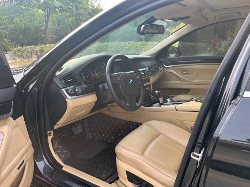 济宁13年宝马5系4