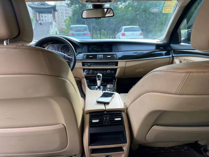 济宁13年宝马5系6