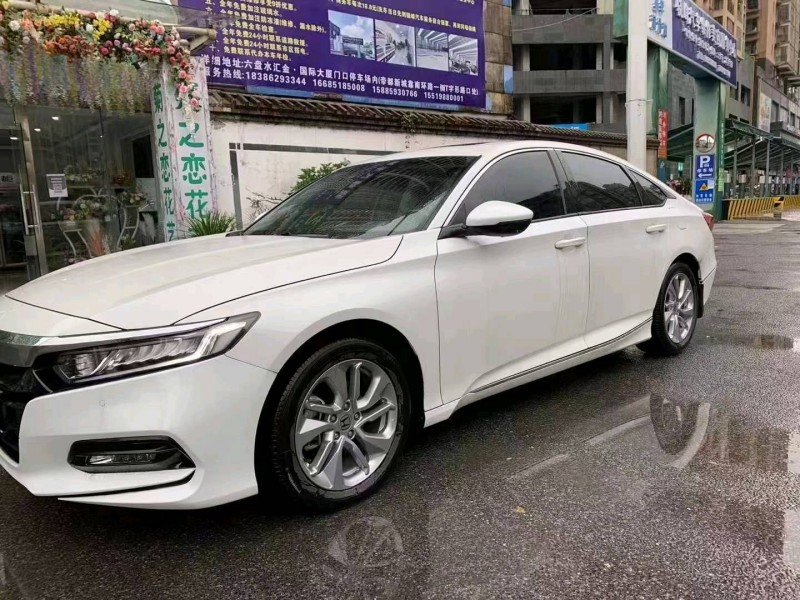 贵阳21年本田雅阁2