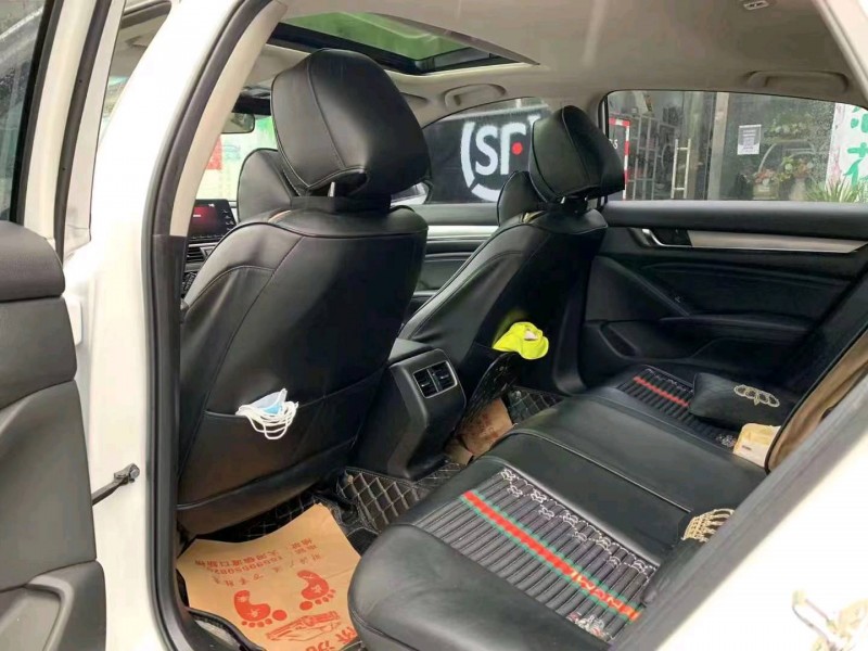 贵阳21年本田雅阁5