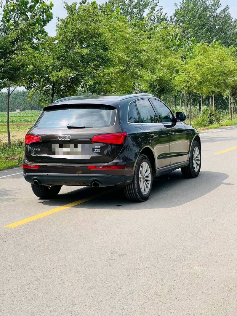 中山15年奥迪Q54