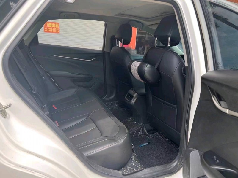 邢台17年别克英朗5