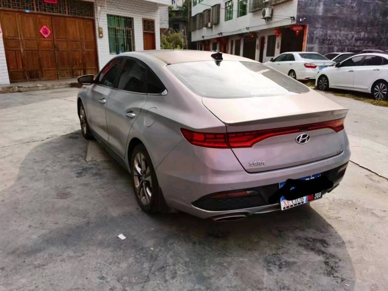 重庆21年现代菲斯塔3