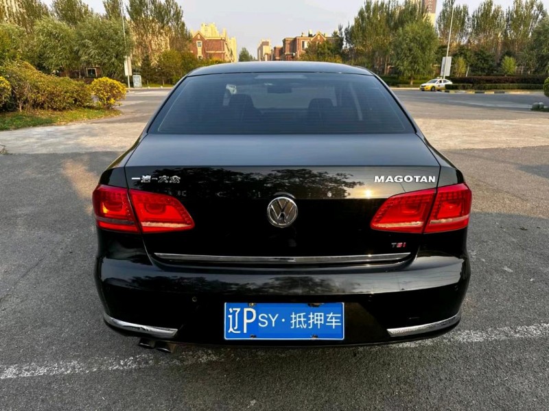 沈阳16年大众迈腾8