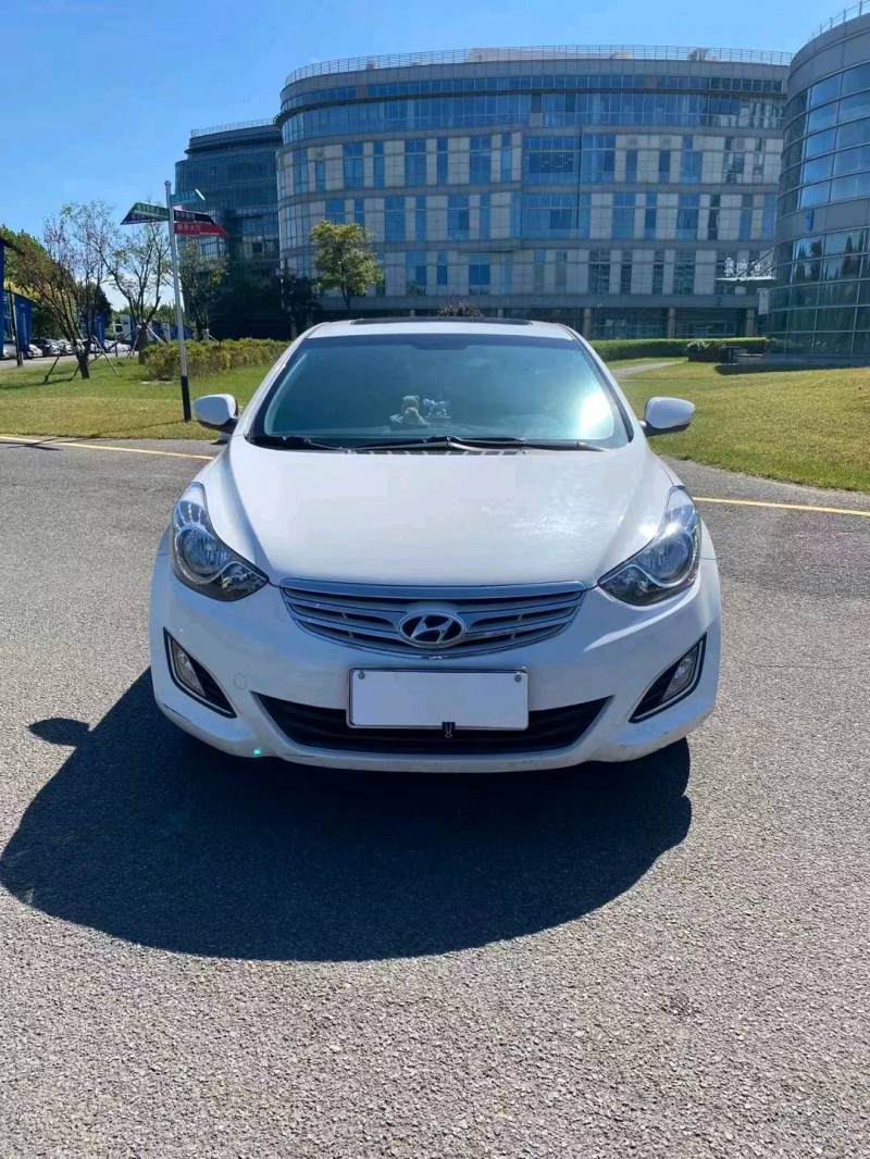 济南13年现代朗动1