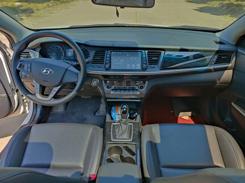 北京20年现代名图4