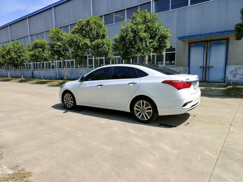 北京20年现代名图3