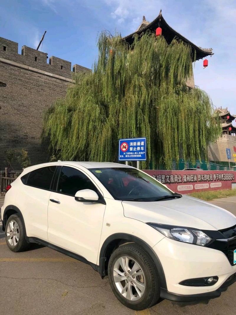 北京16年本田缤智3