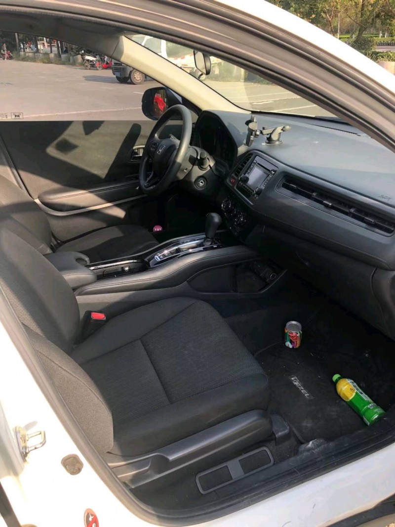 北京16年本田缤智5