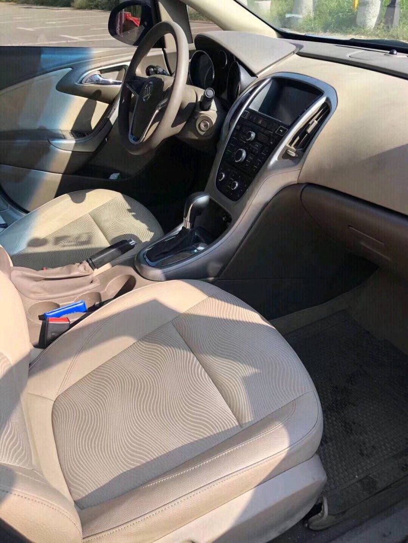 北京15年别克英朗5