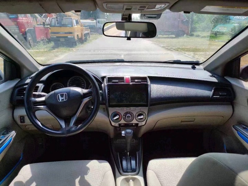 北京14年本田锋范4