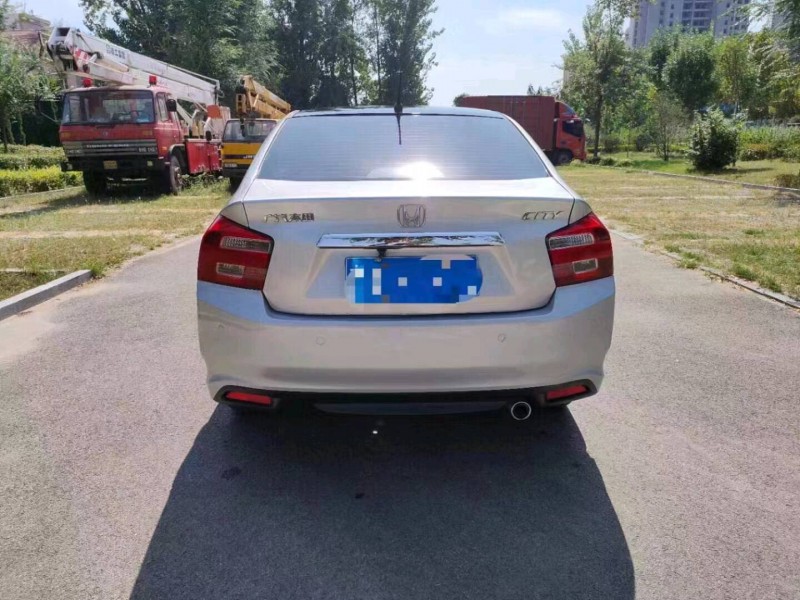 北京14年本田锋范1