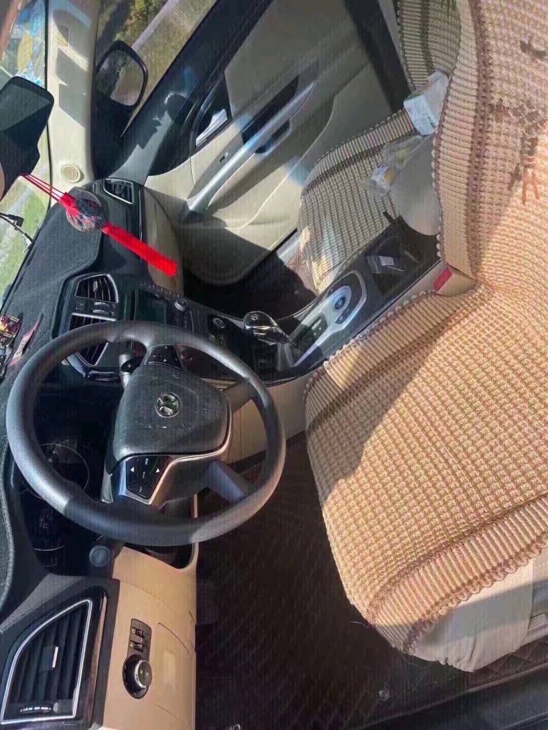 北京14年北汽绅宝D704