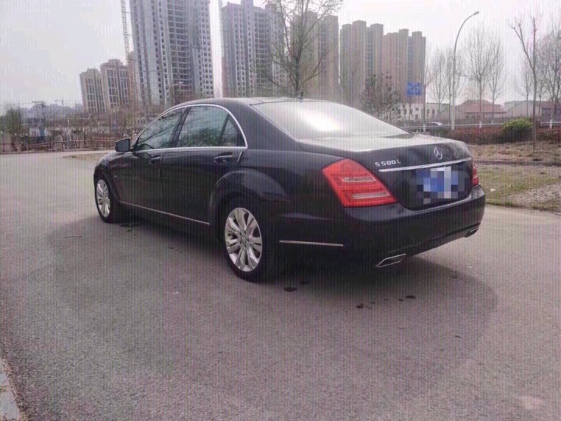 北京12年奔驰S8