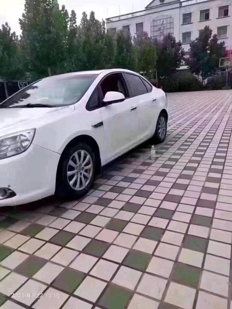 北京14年别克英朗GT2