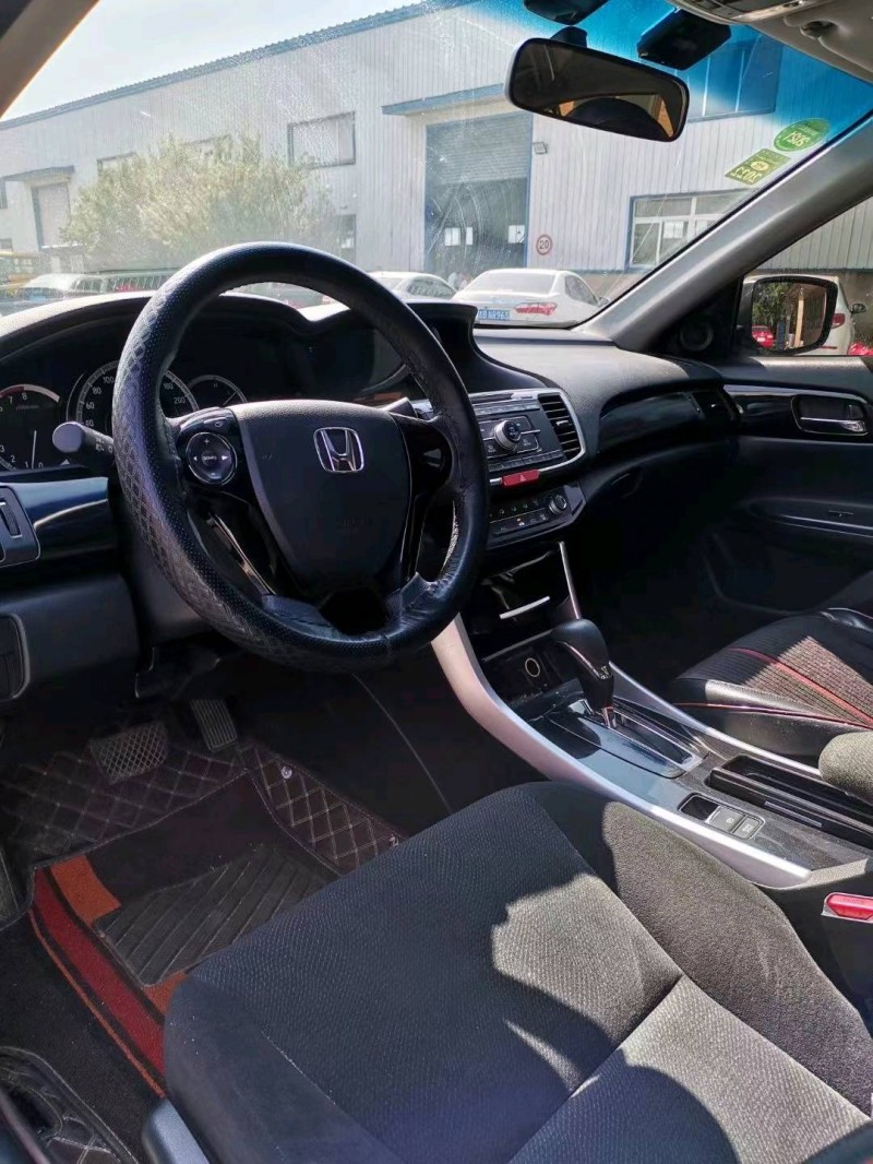 沈阳18年本田雅阁8