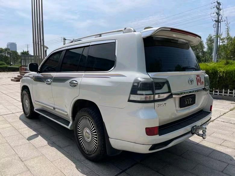 盐城17年丰田兰德酷路泽9