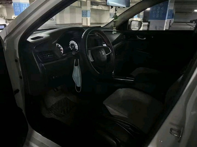 枣庄19年本田享域2