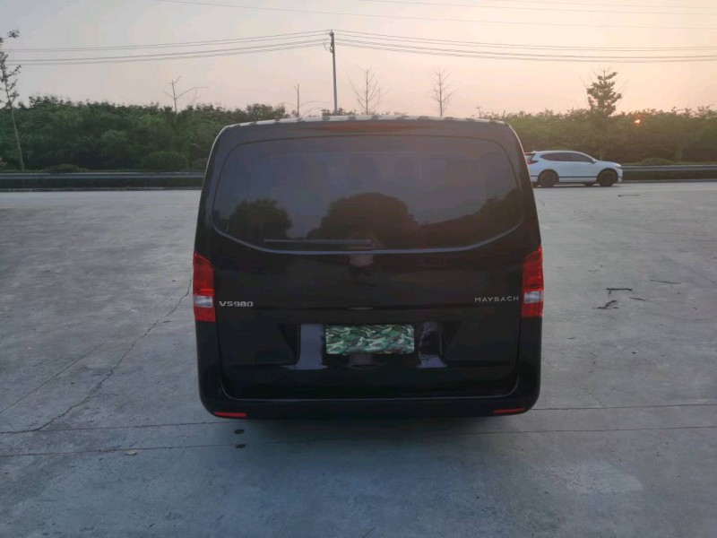 徐州16年奔驰威霆6