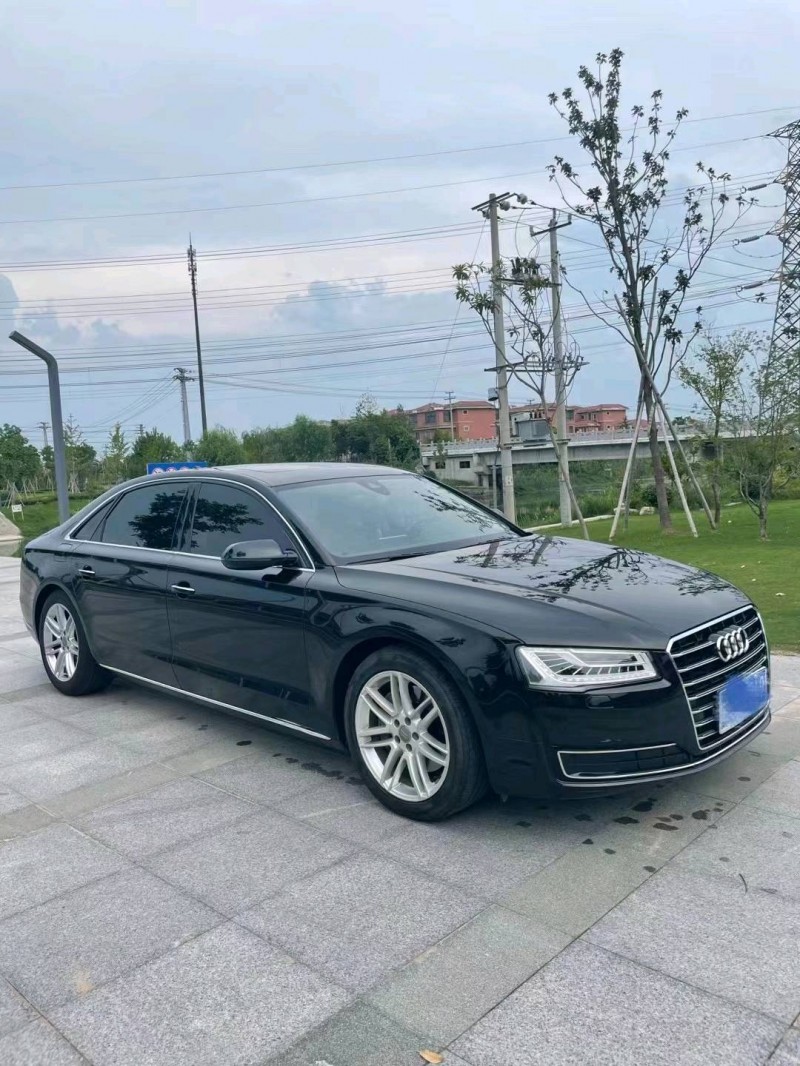 徐州18年奥迪A8L2