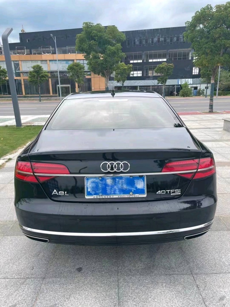 徐州18年奥迪A8L9