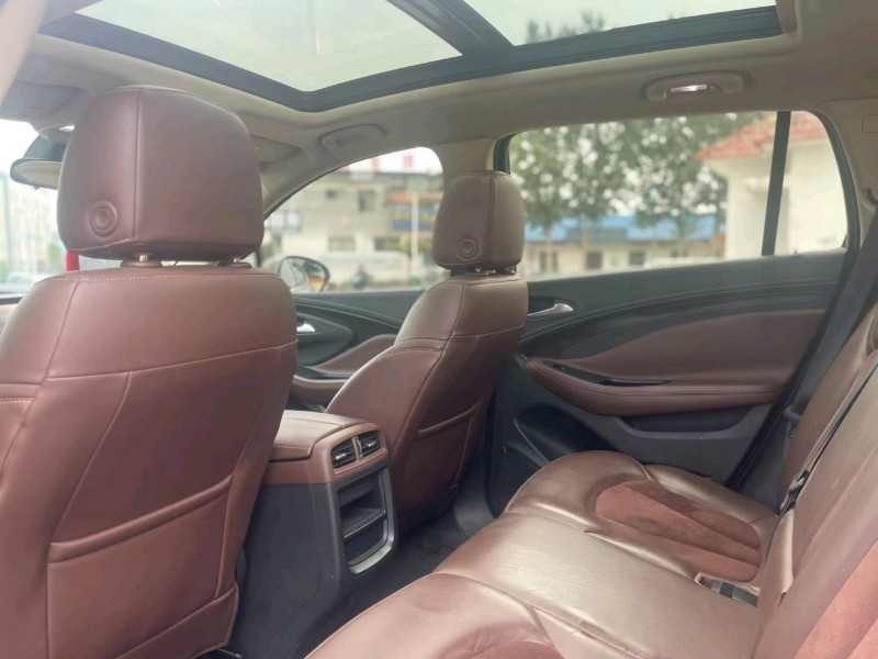 青岛16年别克昂科威5