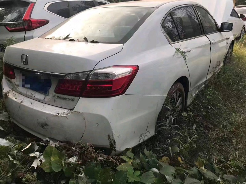 邵阳14年本田雅阁5