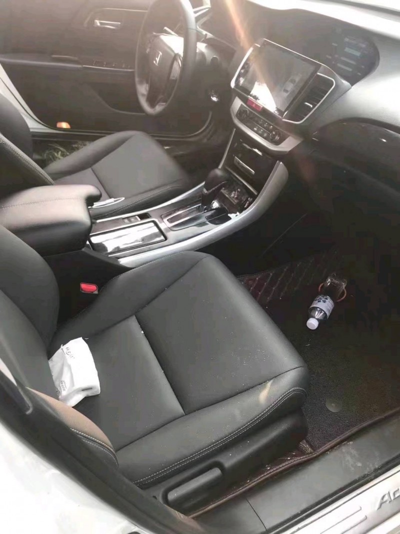 邵阳14年本田雅阁7