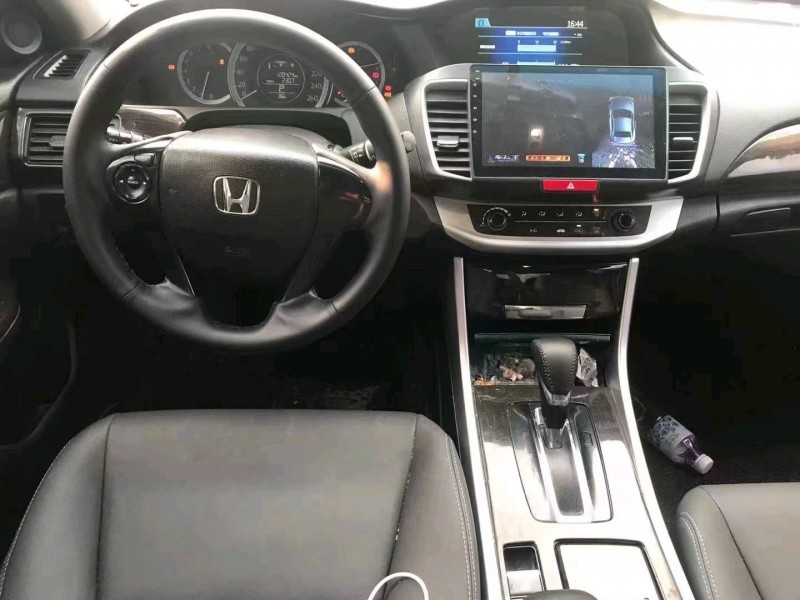 邵阳14年本田雅阁9