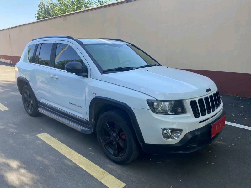 青島15年Jeep指南者7