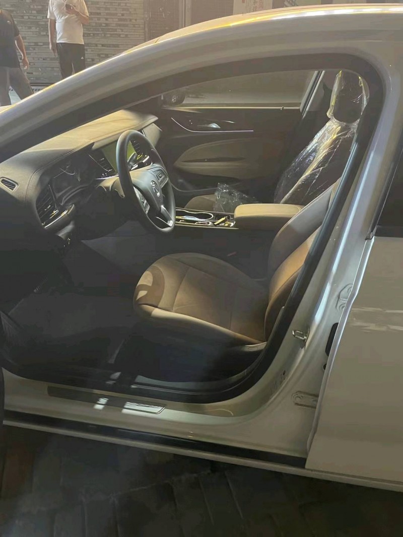 石家庄22年别克君威6