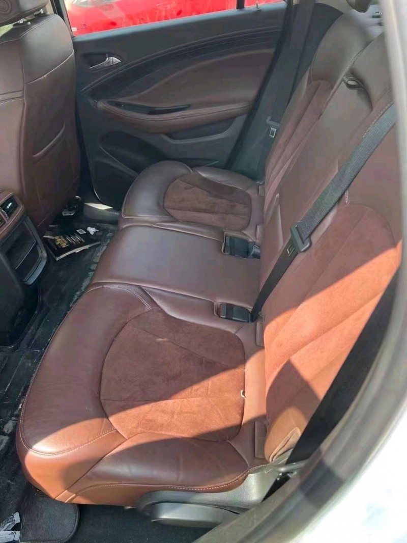 枣庄17年别克昂科威2