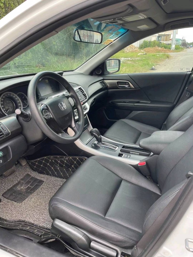 沈阳16年本田雅阁2