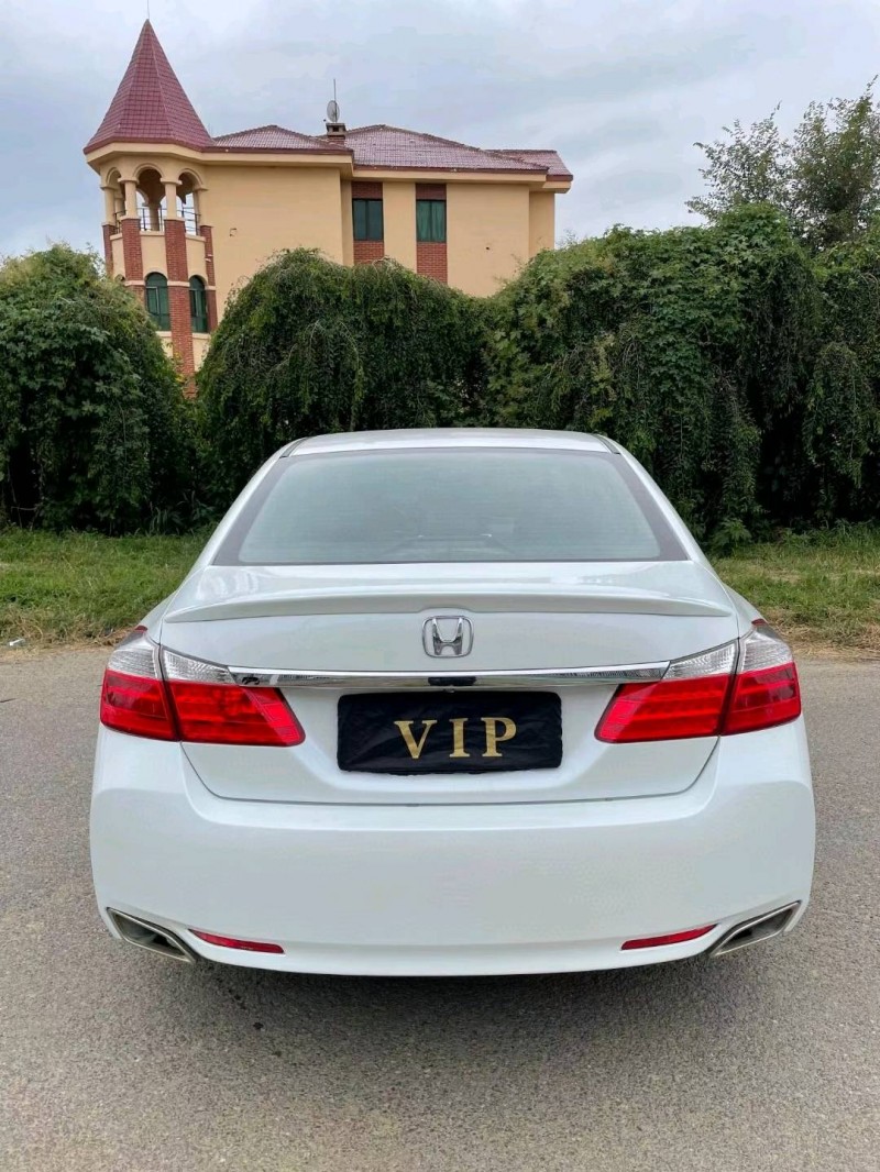 沈阳16年本田雅阁1