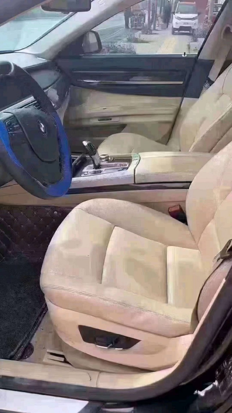 北京11年宝马7系4